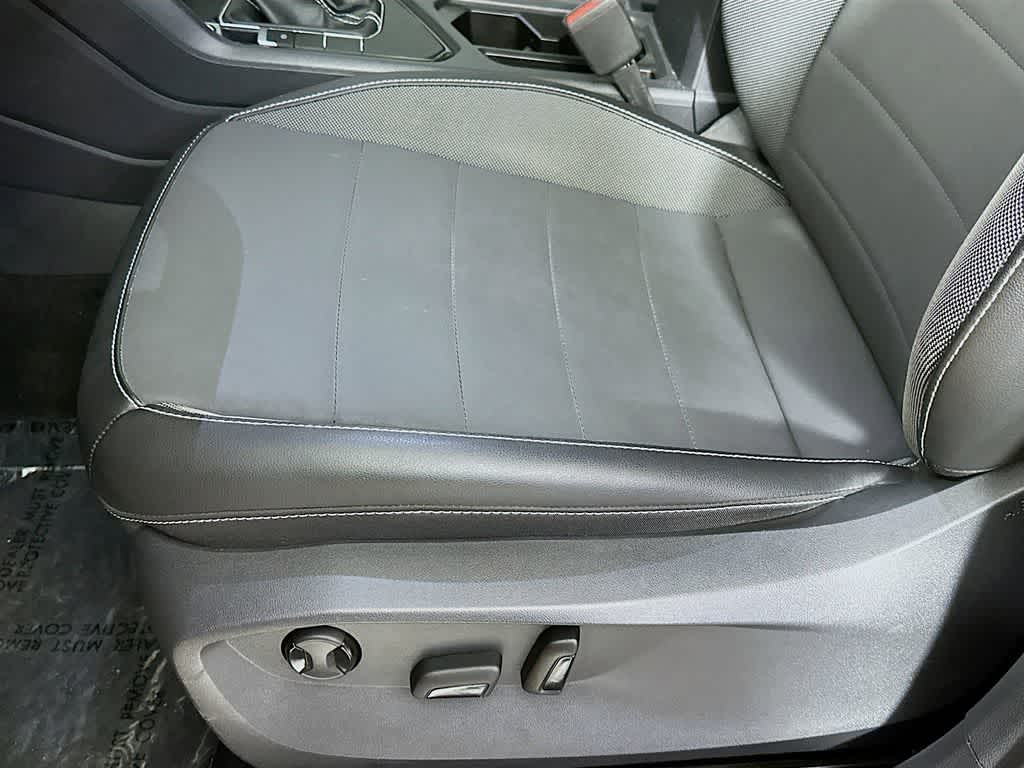 2023 Volkswagen Taos SE