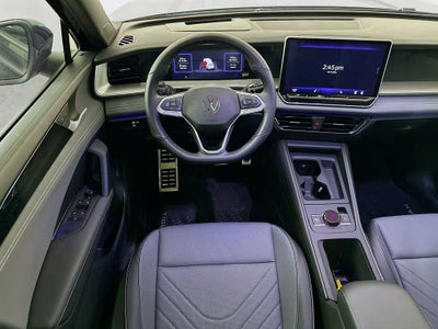 2025 Volkswagen Tiguan SE R-Line Black
