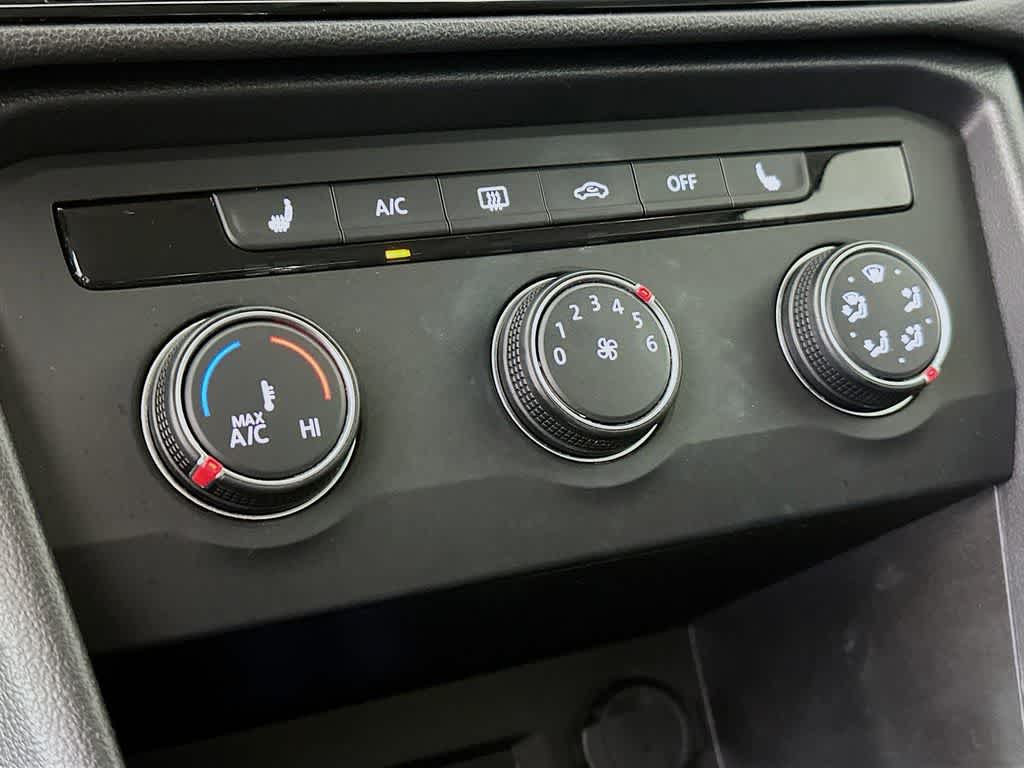 2022 Volkswagen Taos SE