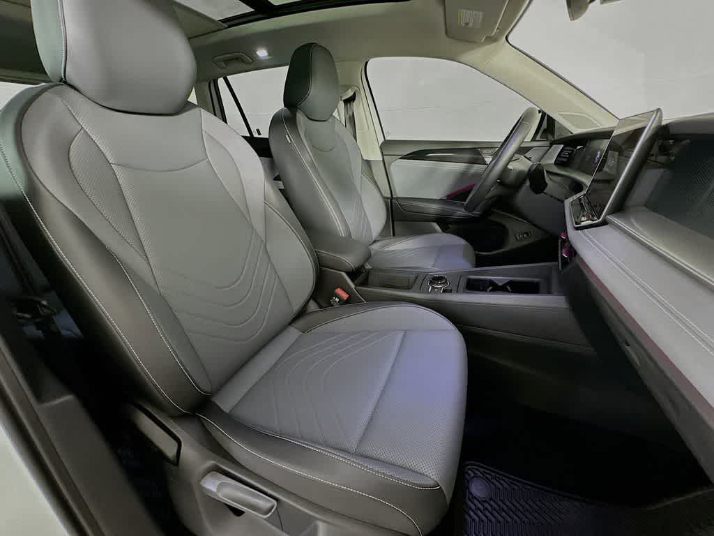2025 Volkswagen Tiguan SE