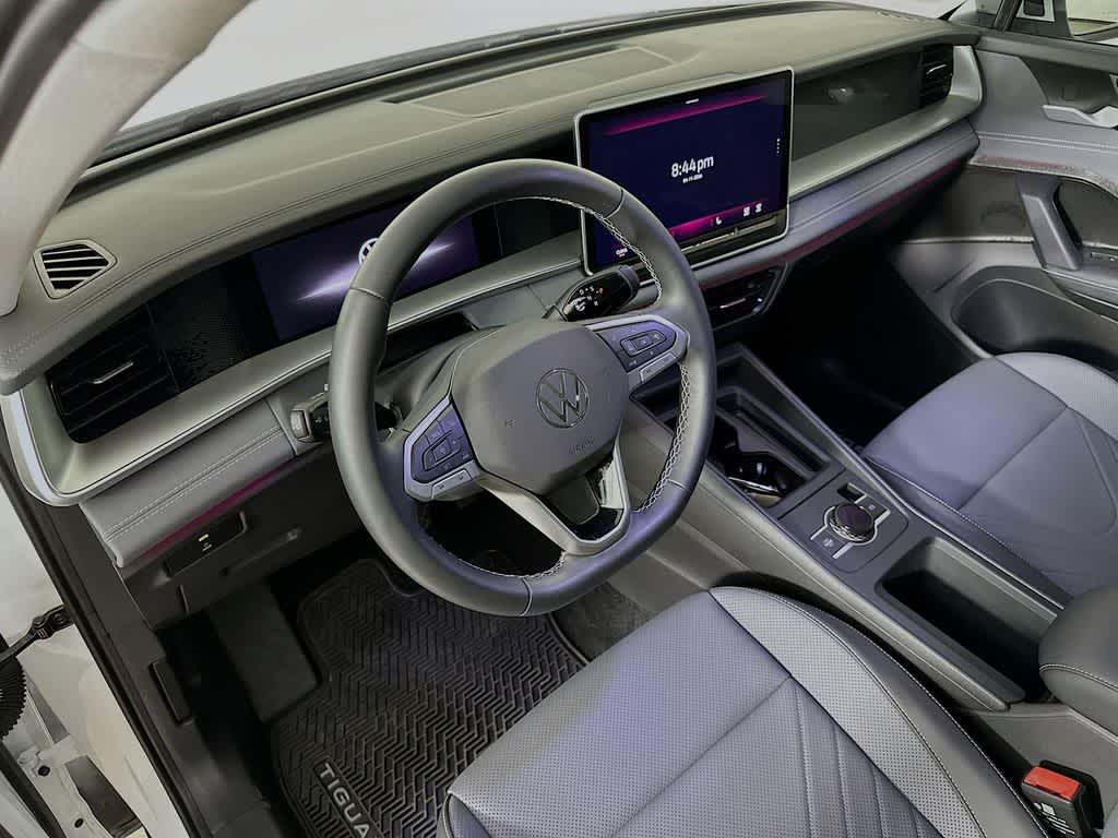 2025 Volkswagen Tiguan SE