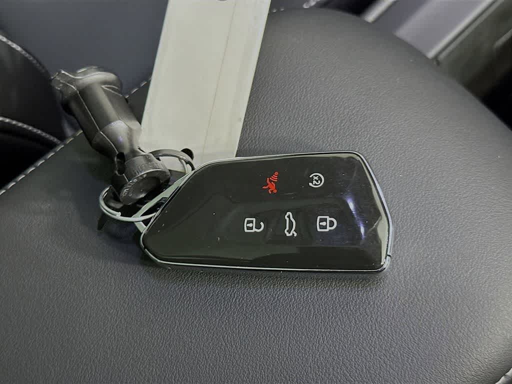 2025 Volkswagen Tiguan SE