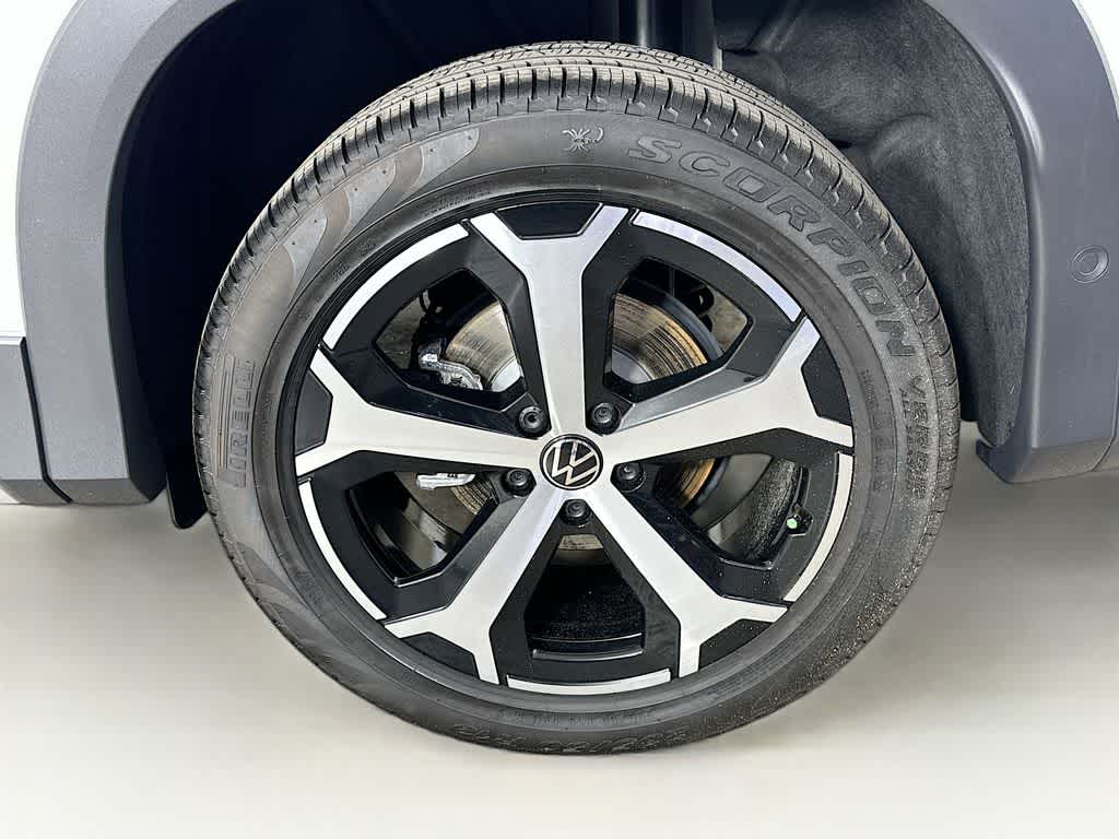 2025 Volkswagen Tiguan SE
