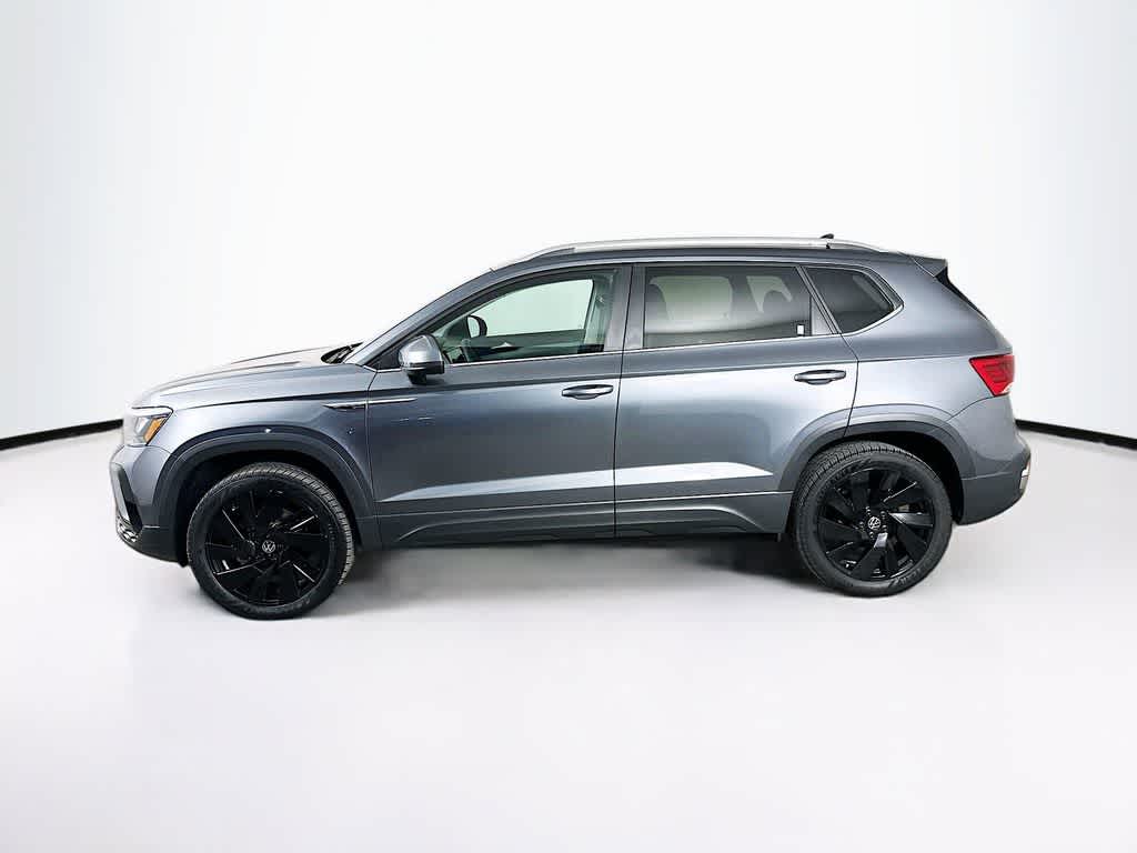 2024 Volkswagen Taos SE