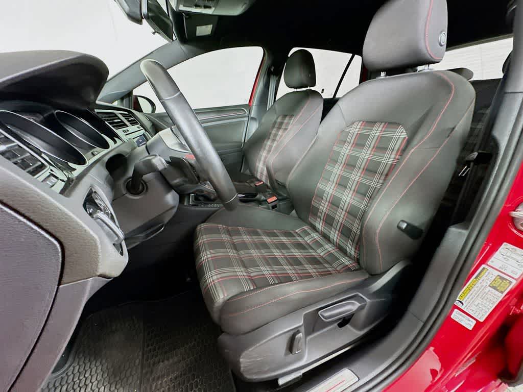 2019 Volkswagen Golf GTI S