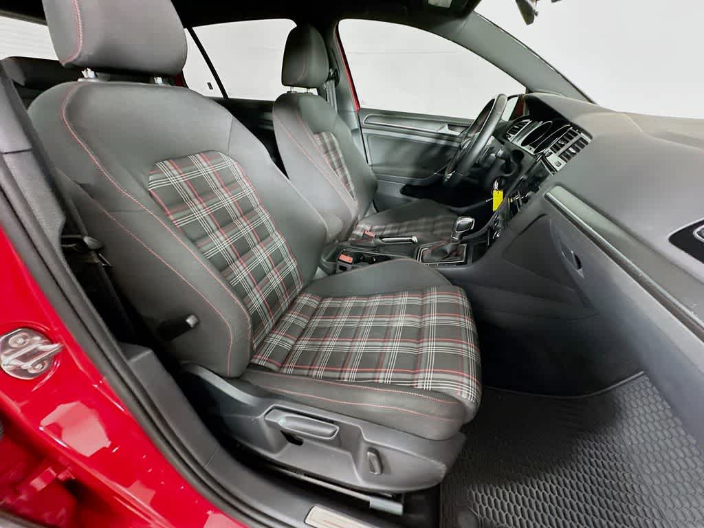 2019 Volkswagen Golf GTI S