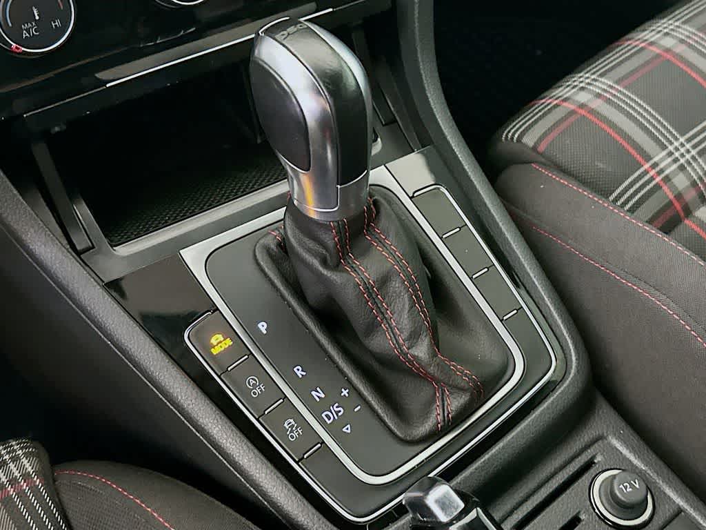 2019 Volkswagen Golf GTI S