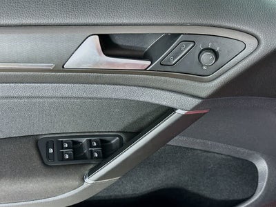 2019 Volkswagen Golf GTI S