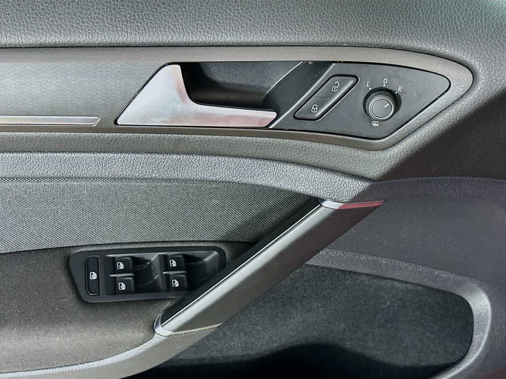 2019 Volkswagen Golf GTI S