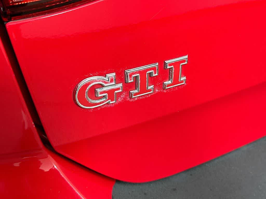 2019 Volkswagen Golf GTI S