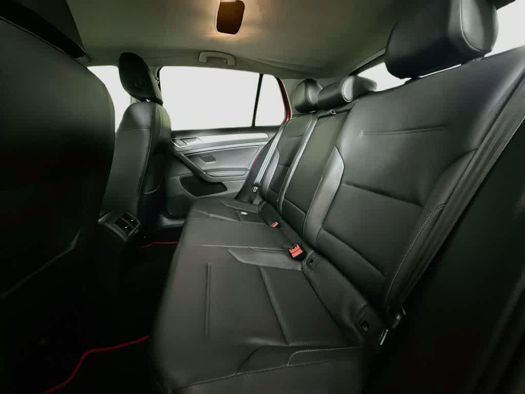 2015 Volkswagen Golf TDI S