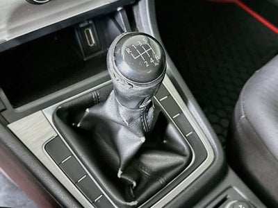 2015 Volkswagen Golf TDI S