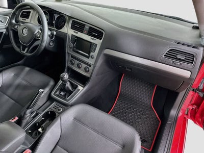 2015 Volkswagen Golf TDI S