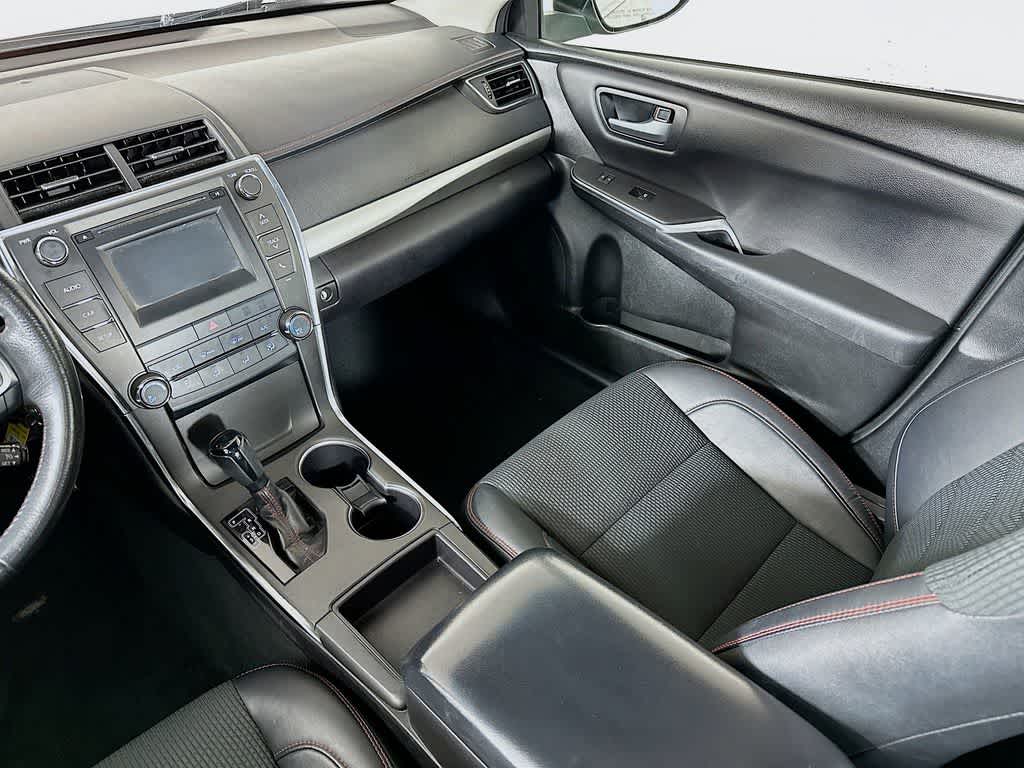 2017 Toyota Camry SE
