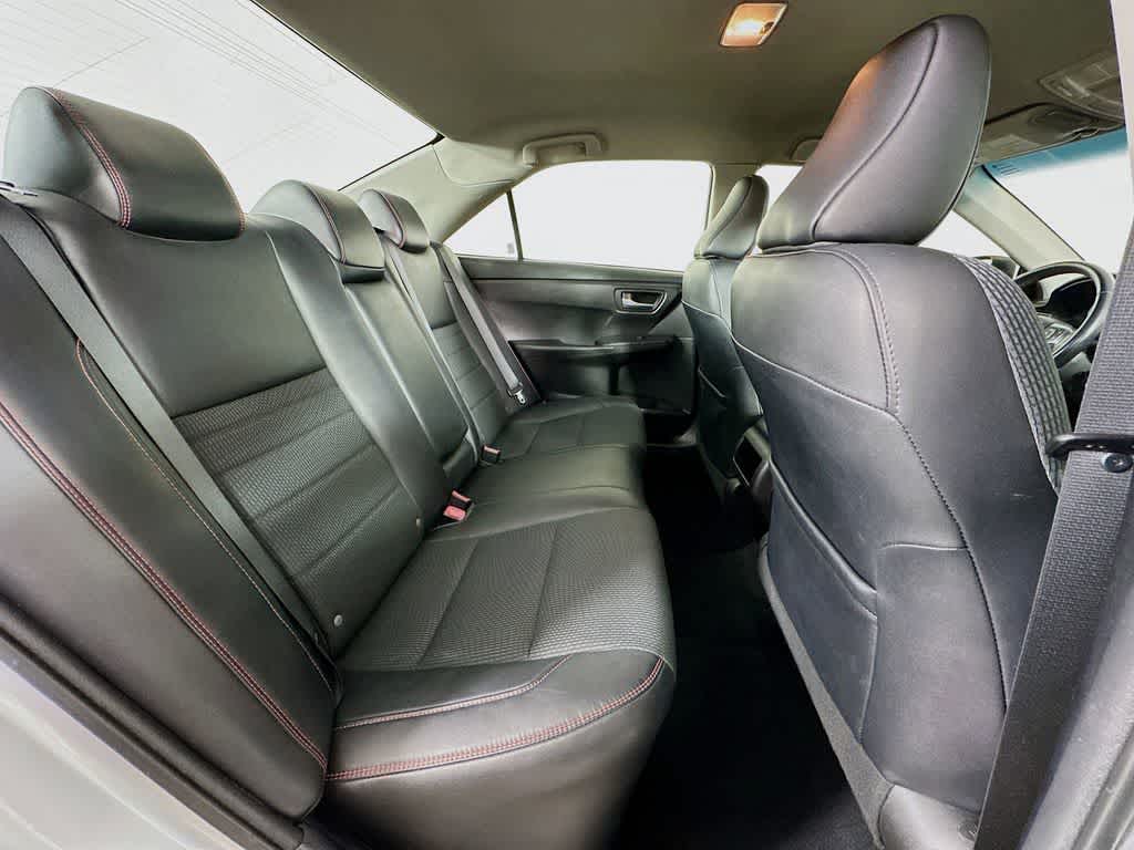 2017 Toyota Camry SE