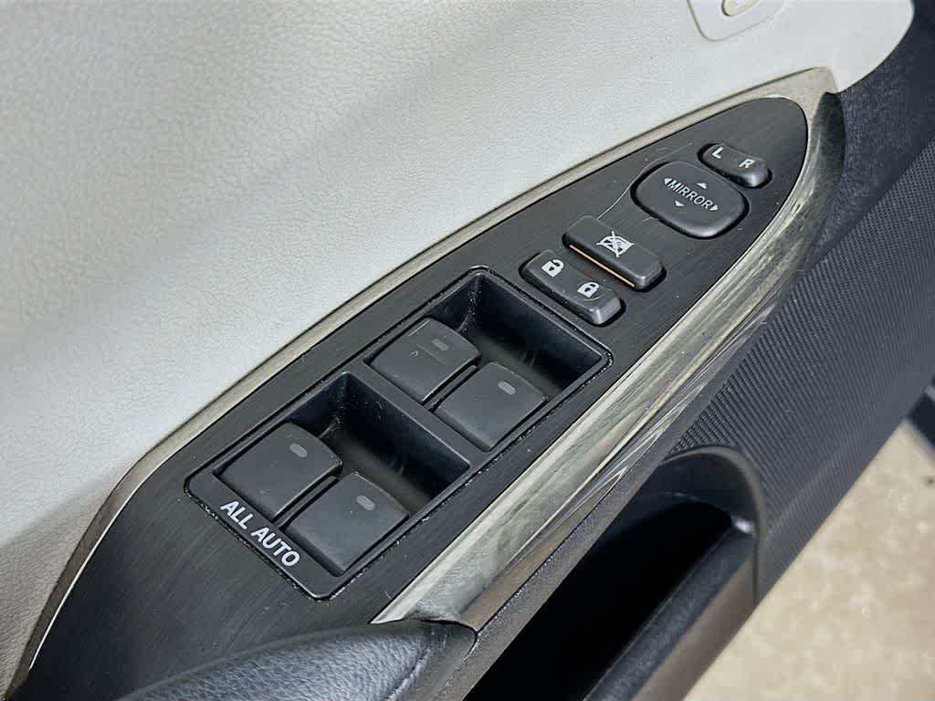 2013 Toyota Avalon Limited
