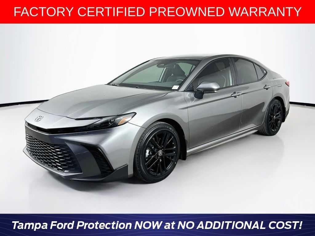 2025 Toyota Camry SE