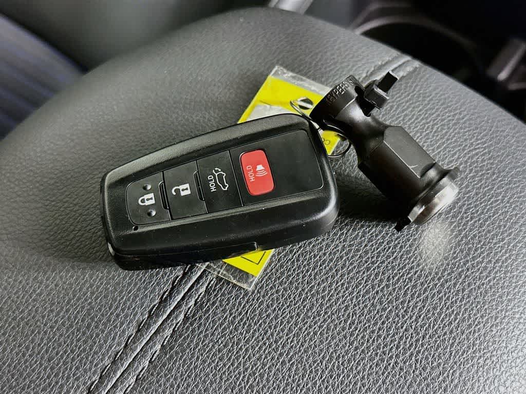 2025 Toyota RAV4 Hybrid XSE