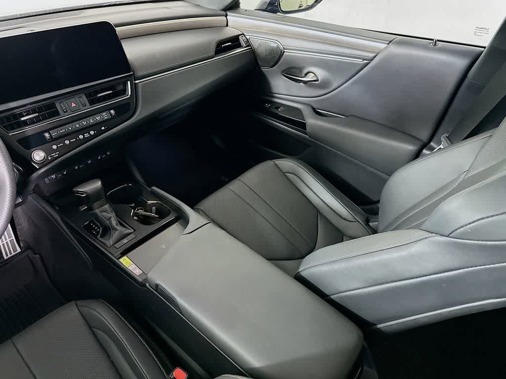 2024 Lexus ES 350 F SPORT Handling