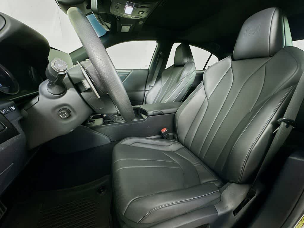 2024 Lexus ES 350 F SPORT Handling
