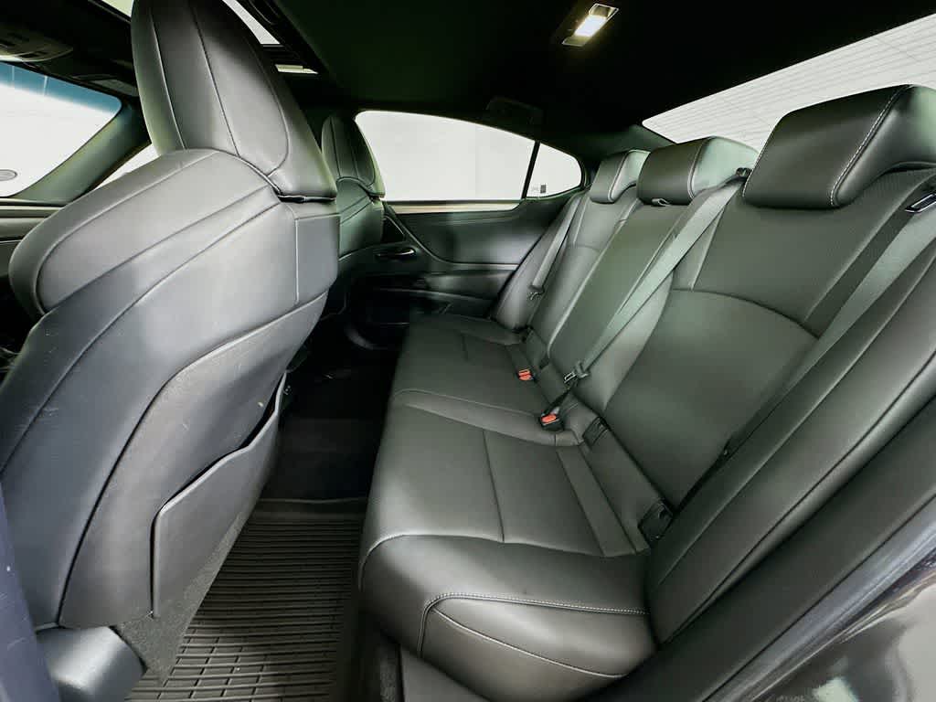 2024 Lexus ES 350 F SPORT Handling