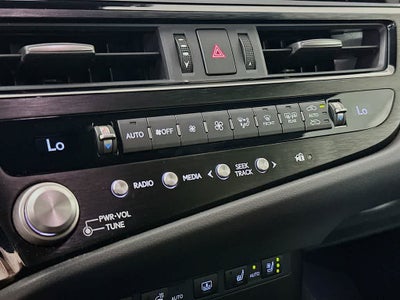 2024 Lexus ES 350 F SPORT Handling