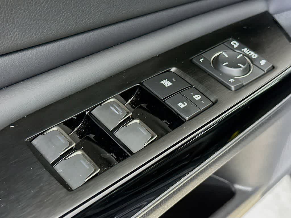 2024 Lexus ES 350 F SPORT Handling