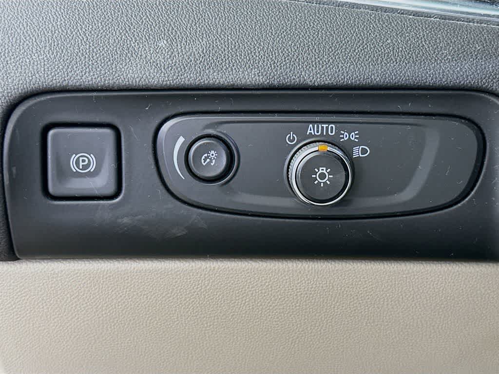 2021 Buick Enclave Essence