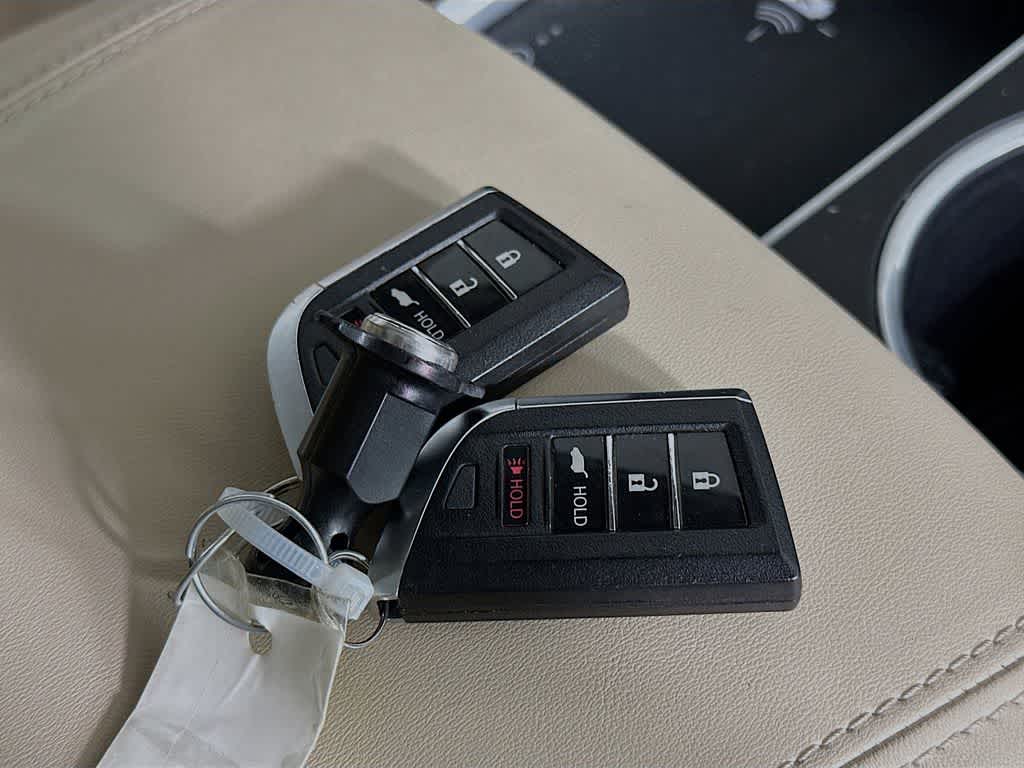 2023 Acura MDX w/Technology Package