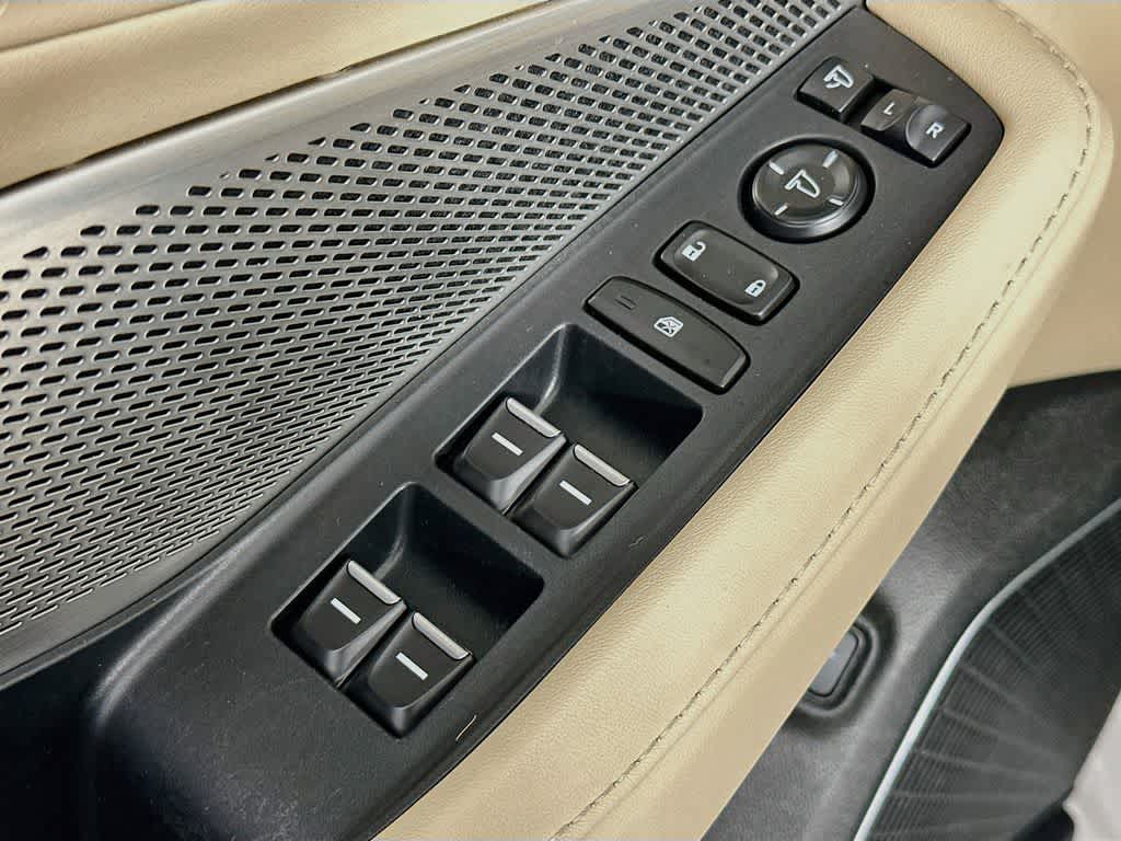 2023 Acura MDX w/Technology Package