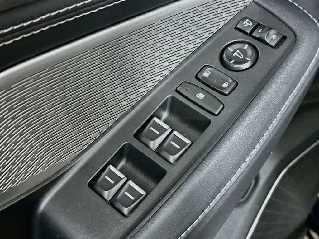 2023 Acura MDX w/Advance Package