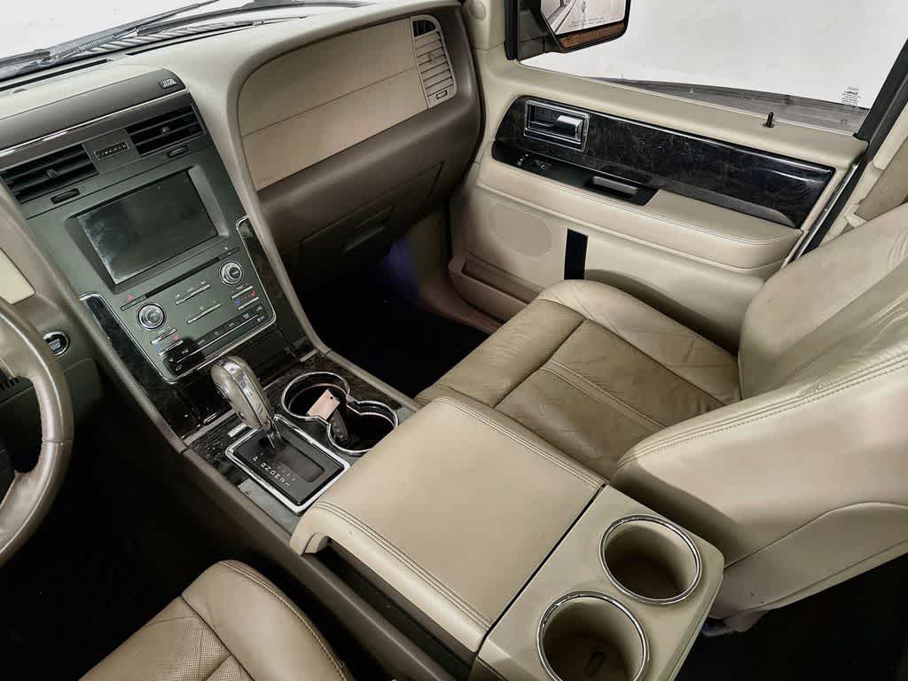 2016 Lincoln Navigator Select