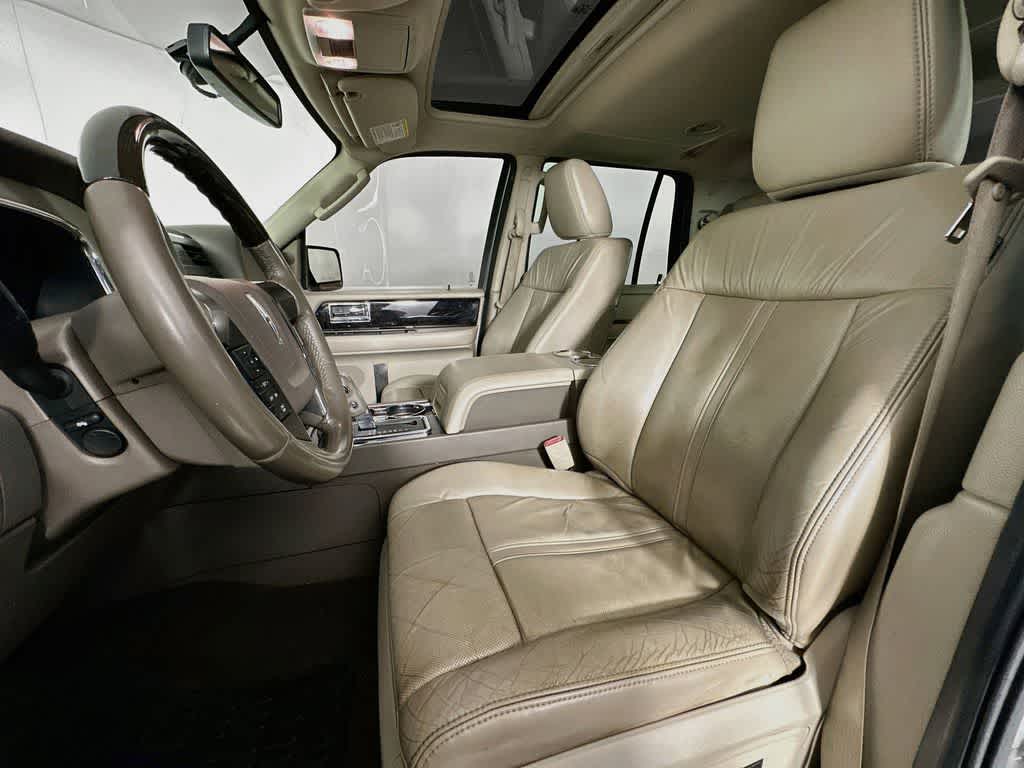 2016 Lincoln Navigator Select