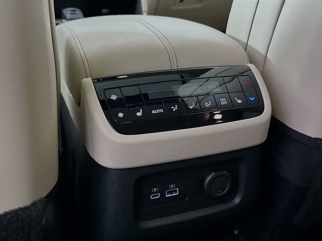 2024 INFINITI QX60 LUXE