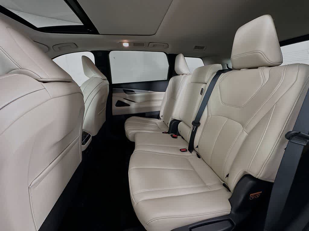 2024 INFINITI QX60 LUXE