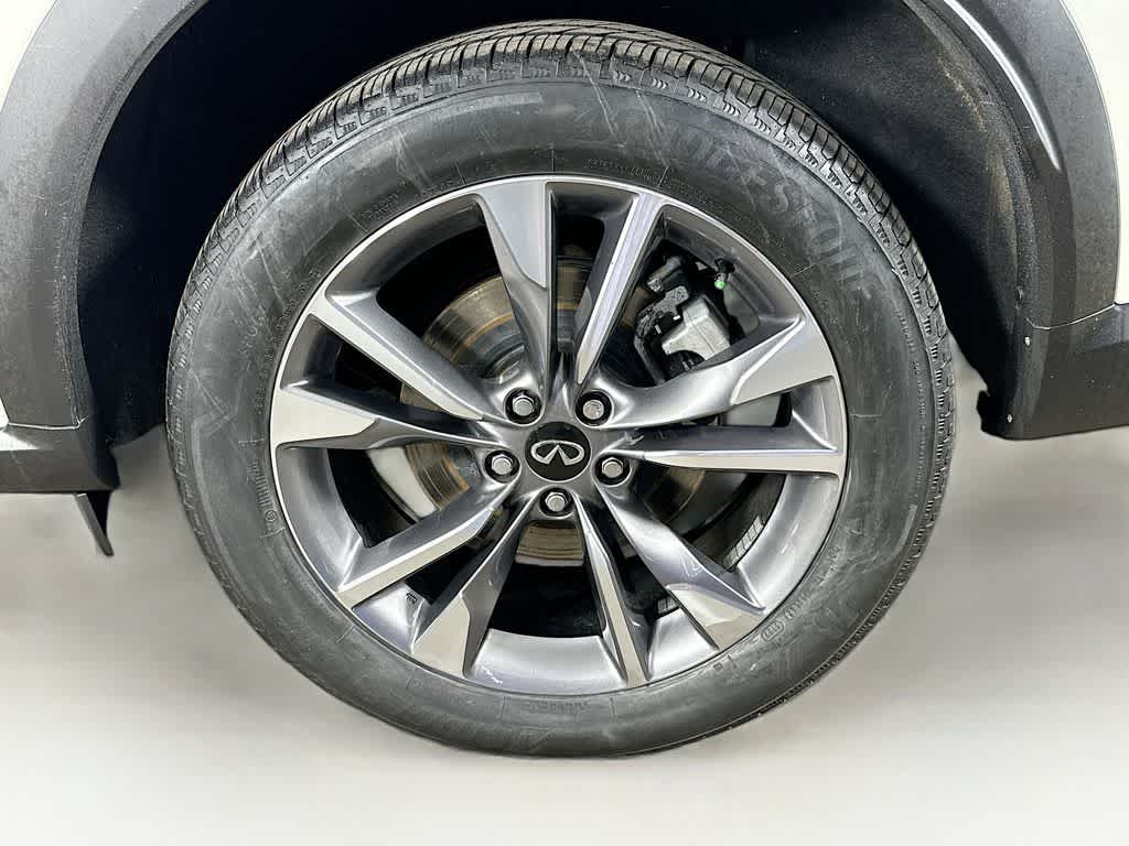 2024 INFINITI QX60 LUXE