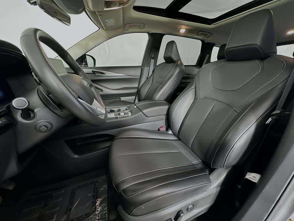 2024 INFINITI QX60 LUXE