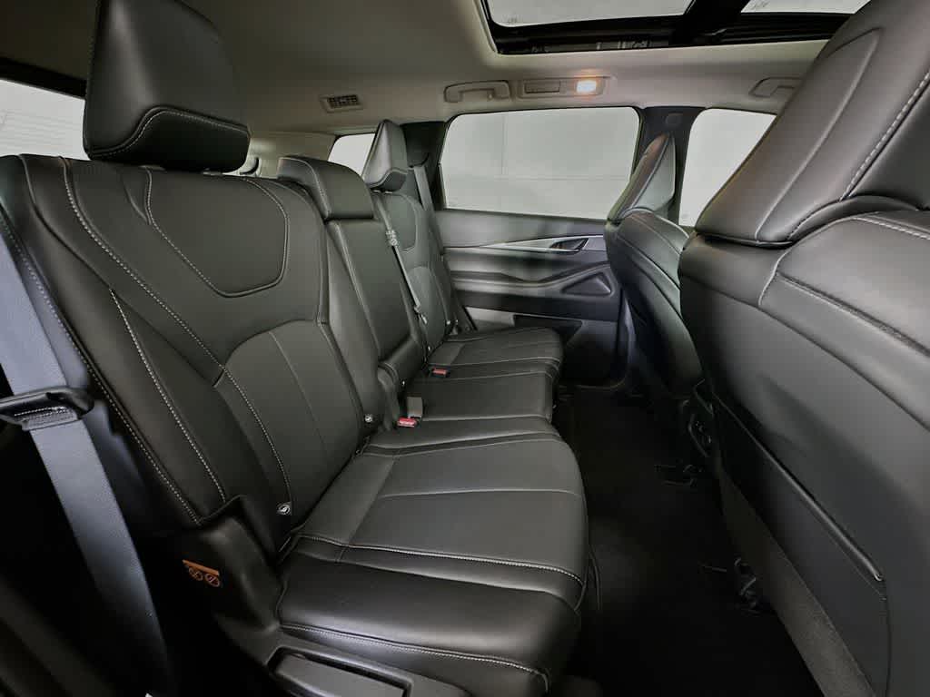 2024 INFINITI QX60 LUXE
