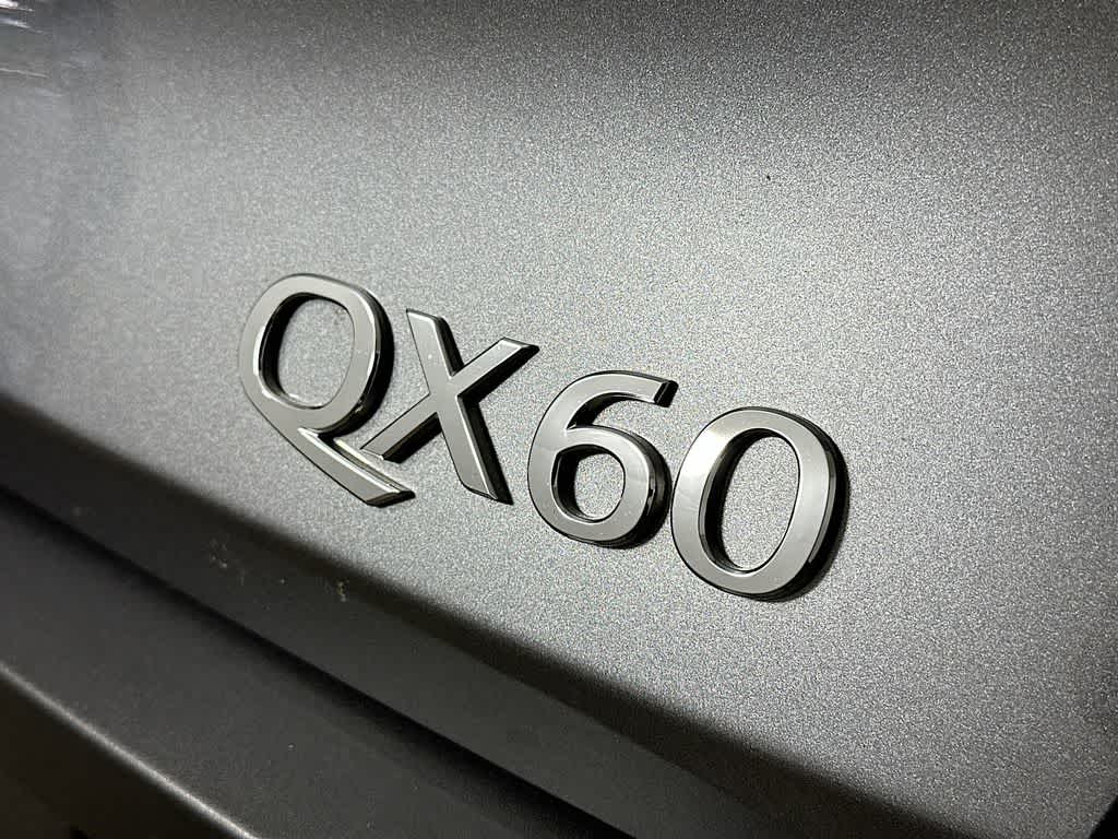 2024 INFINITI QX60 LUXE