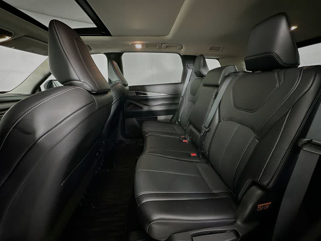 2024 INFINITI QX60 LUXE
