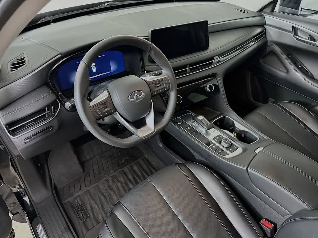 2024 INFINITI QX60 LUXE