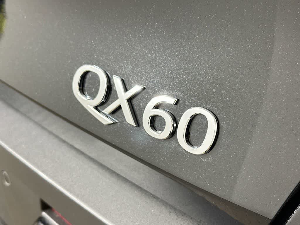 2024 INFINITI QX60 LUXE
