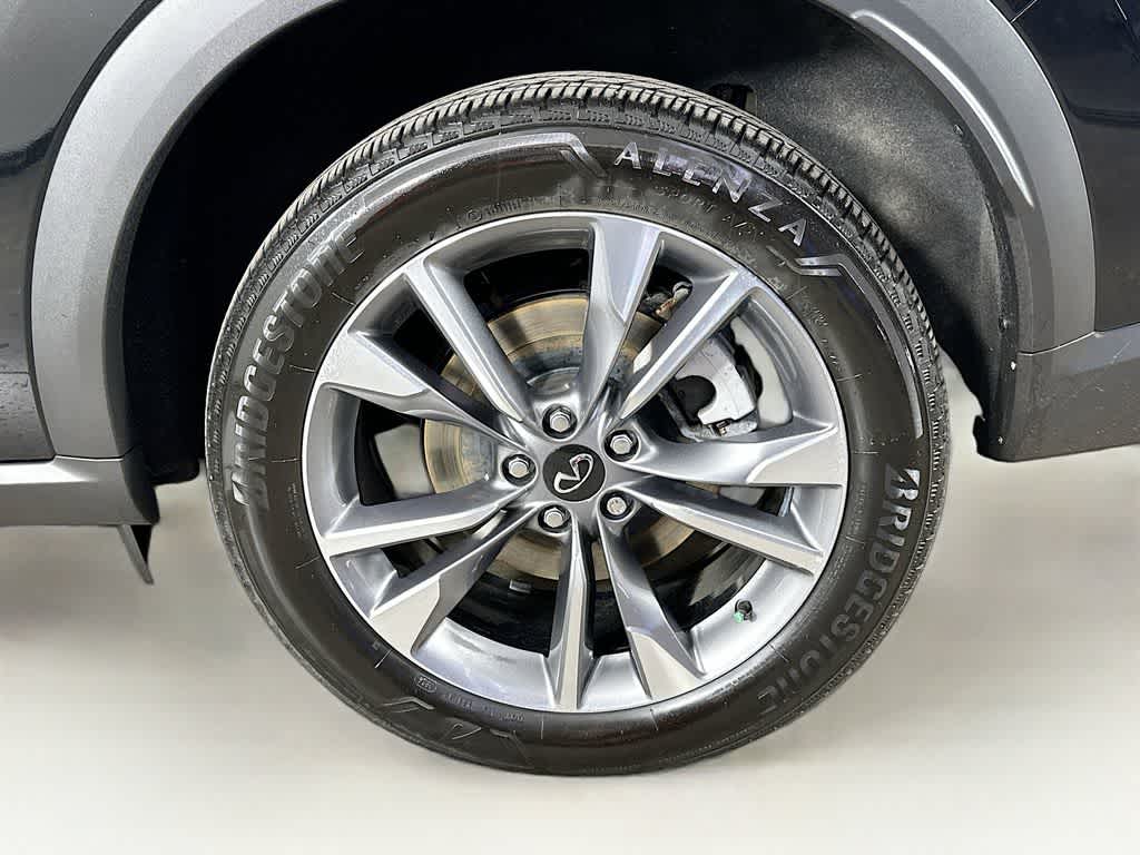 2024 INFINITI QX60 LUXE