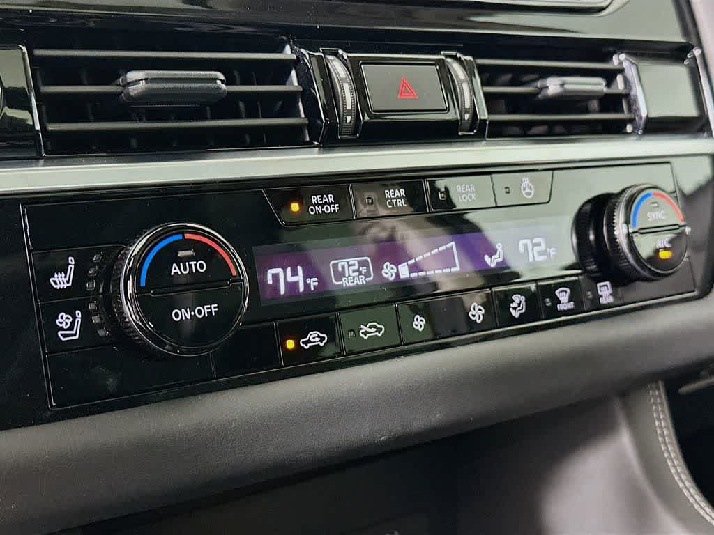 2025 Nissan Pathfinder Platinum