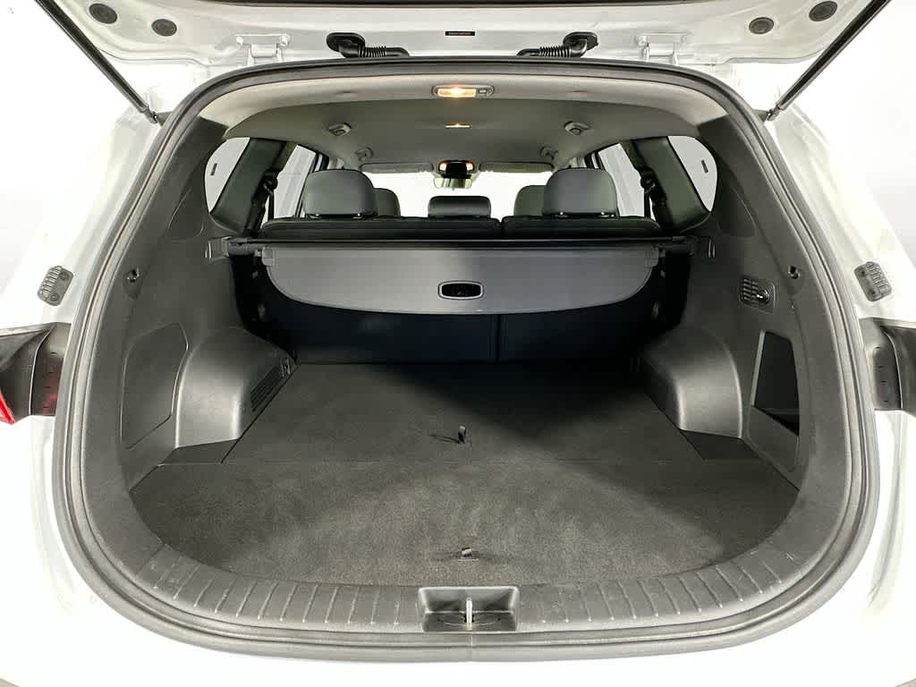 2021 Hyundai Santa Fe SE