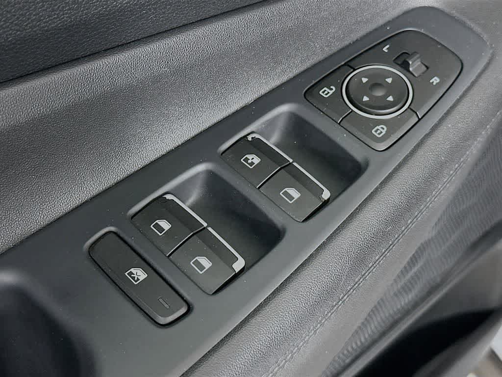 2021 Hyundai Santa Fe SE