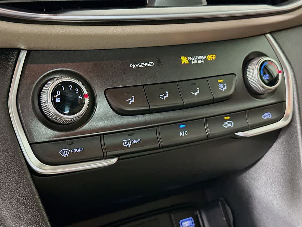 2019 Hyundai Santa Fe SE