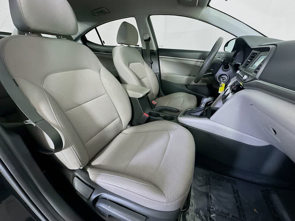 2019 Hyundai Elantra SE