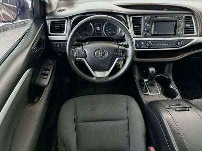 2018 Toyota Highlander LE