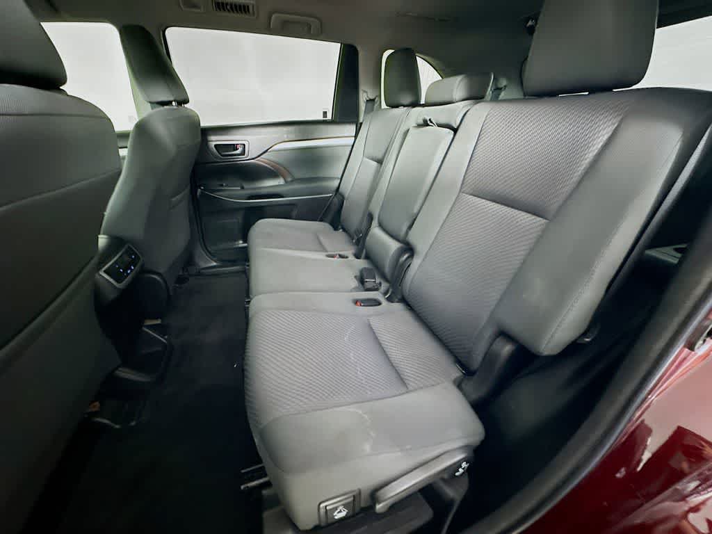 2018 Toyota Highlander LE